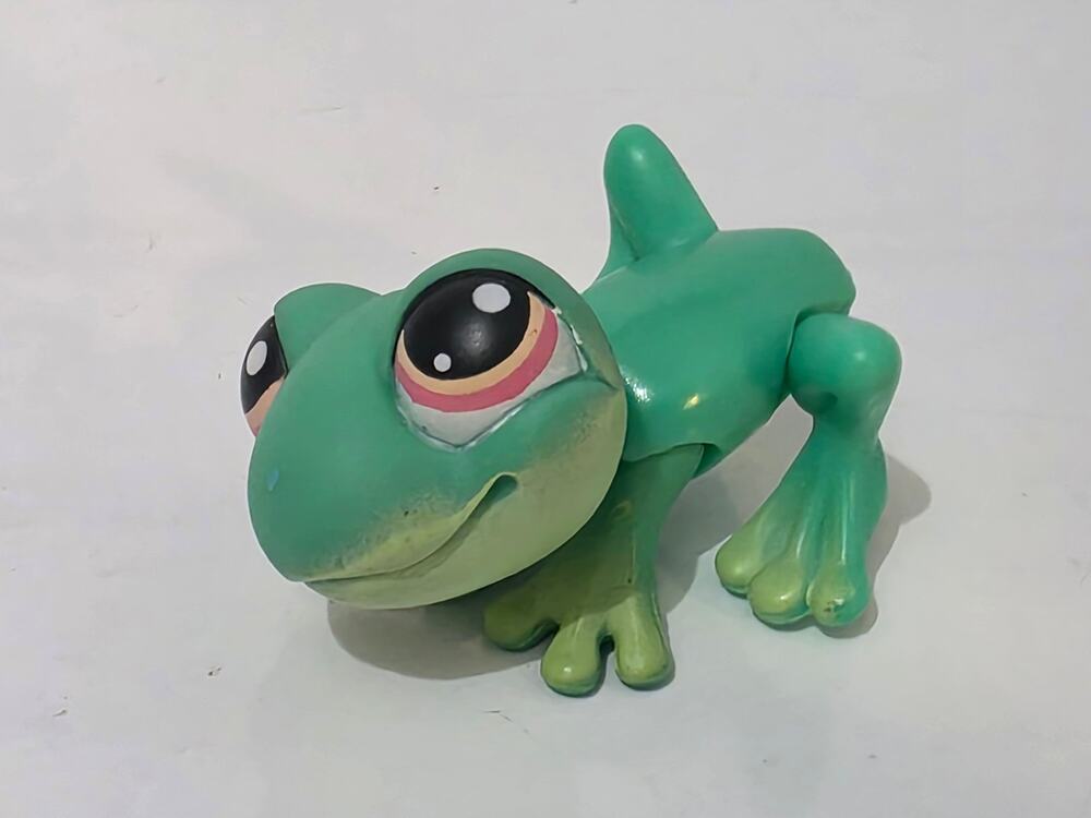 Hasbro Littlest Pet Shop 2005 Frog #236
